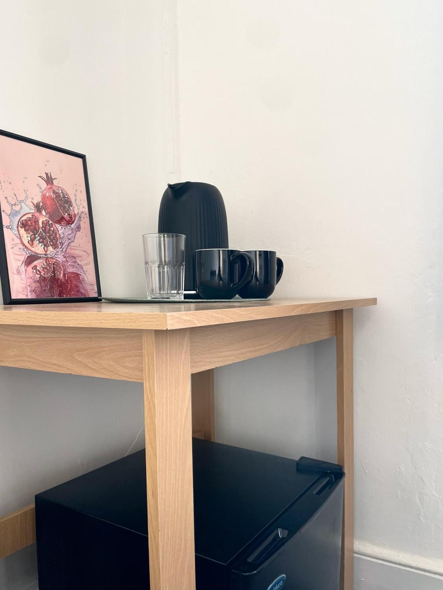 Cosy Double Rooms A Stones Throw From Wembley Stadium Лондон Экстерьер фото